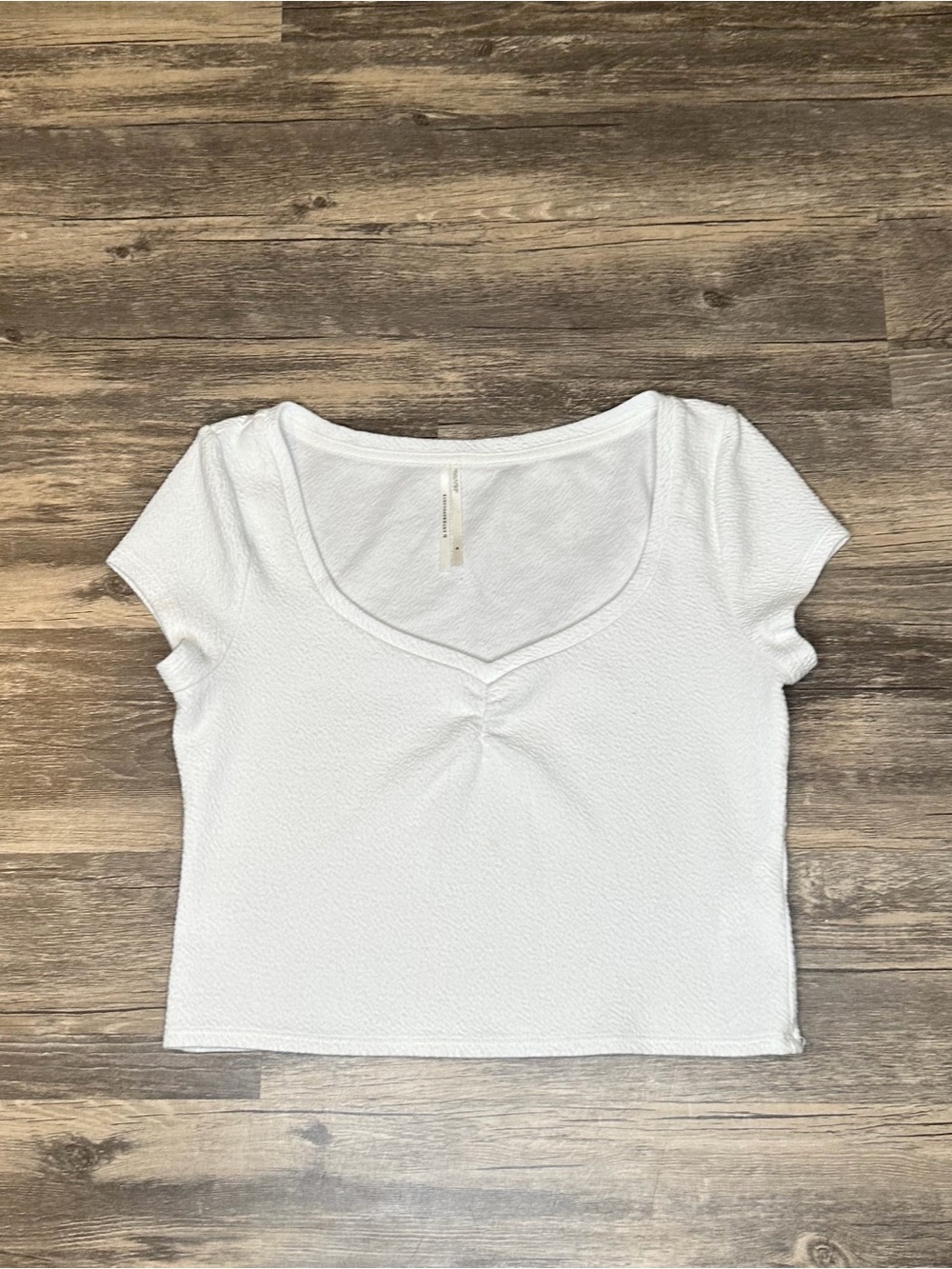 By Anthropologie White Textured Ruched Sweetheart Neck Crop Top Women’s M